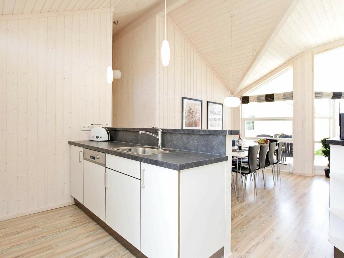 Four-Bedroom Holiday Home In Grossenbrode 1 Eksteriør billede